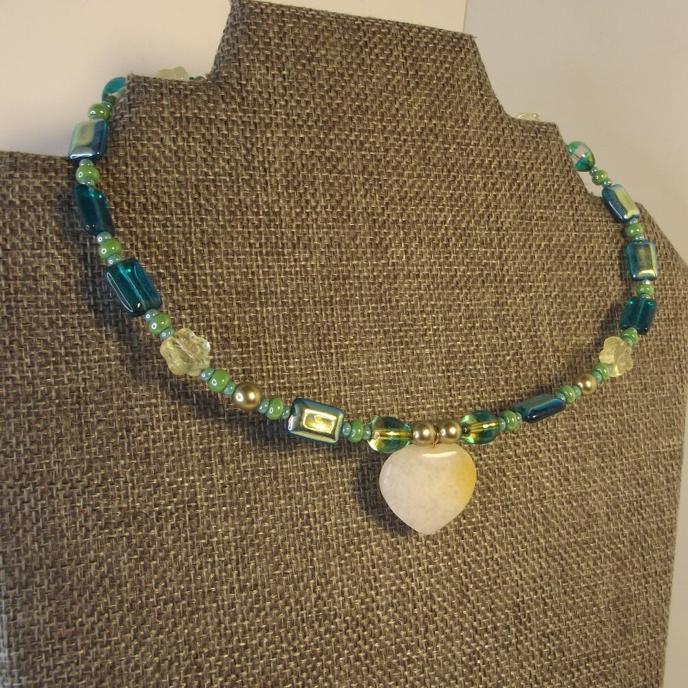 Choker Necklace Green Glass Beaded with Quartz Heart Pendant